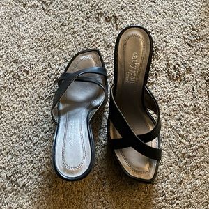 New ,upper leather, 4 inch heel, black in color.